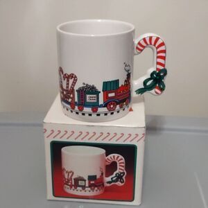 The Love mug Christmas train small‎ mug candy cane handle 3 1/2 in tall
